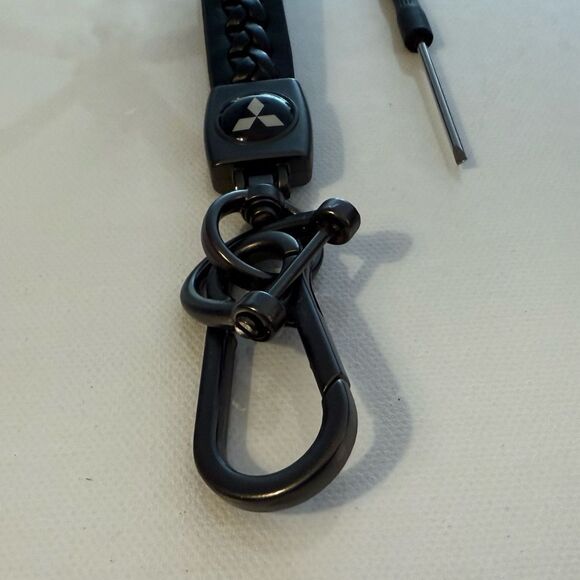 Mitsubishi Key Fob Keychain in Black Leather with Logo NWT - Picture 3 of 4
